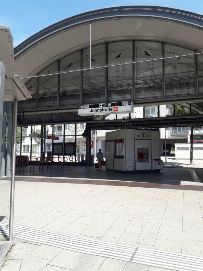 Inter Vienna-free Garage,near Schoenbrunn Palace Apartament Wiedeń
